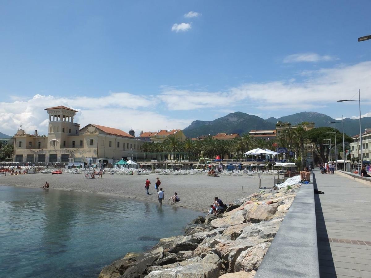 Appartamento Casa Amico Mare Loano Esterno foto