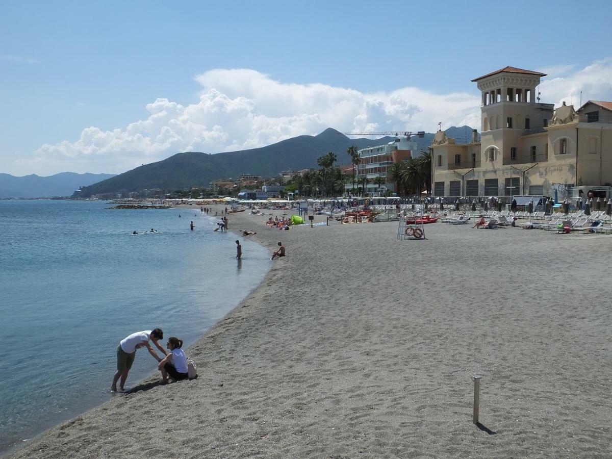 Appartamento Casa Amico Mare Loano Esterno foto