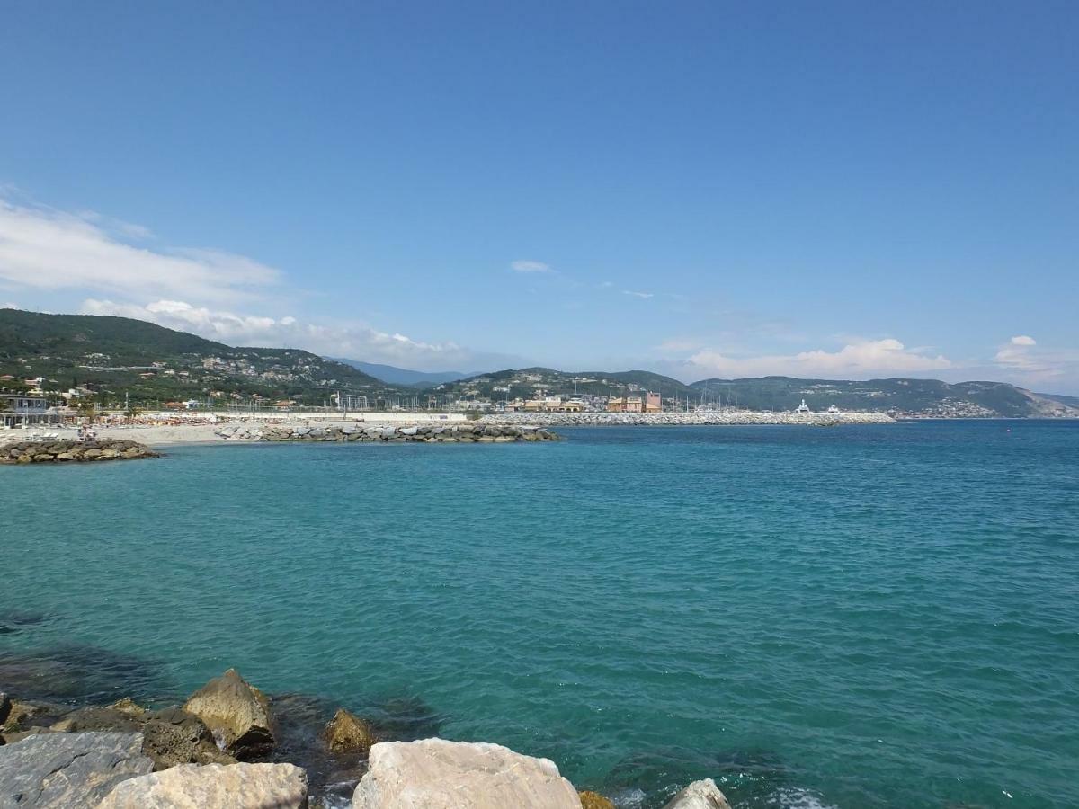 Appartamento Casa Amico Mare Loano Esterno foto