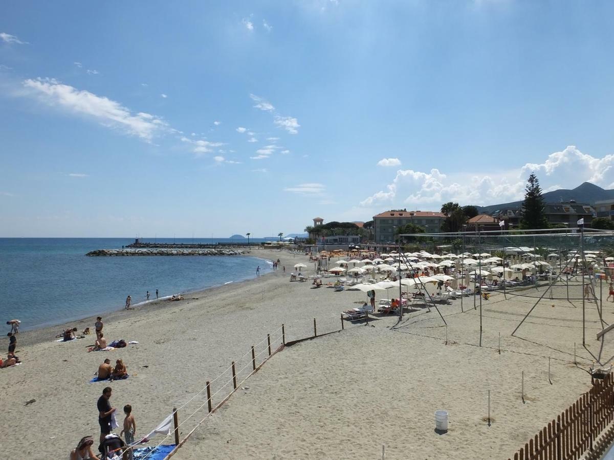 Appartamento Casa Amico Mare Loano Esterno foto